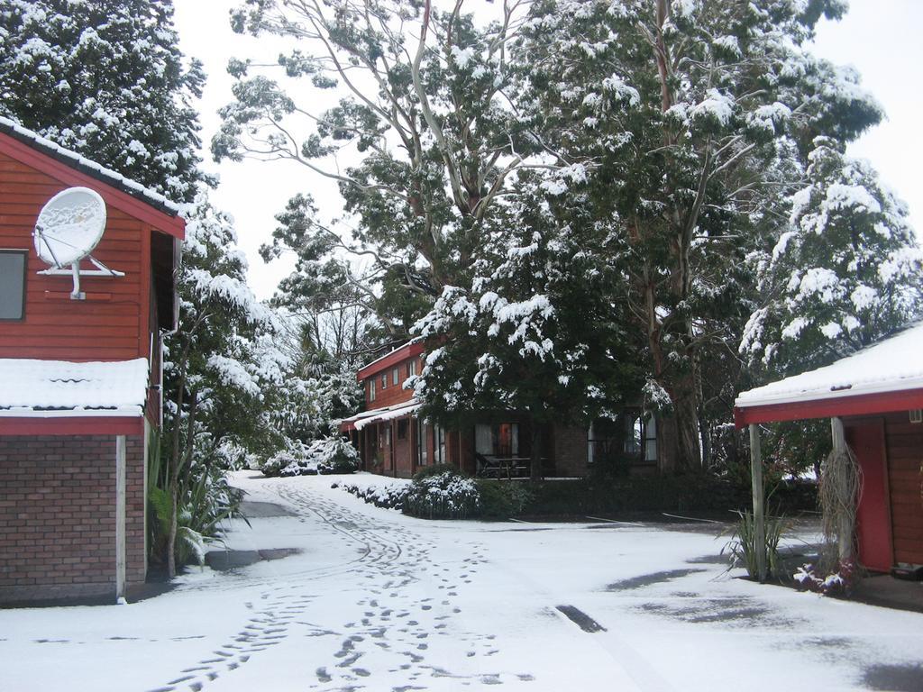 เดอะ ฮอบบิต มอเตอร์ลอดจ์ Motel โอฮาคูเน ภายนอก รูปภาพ