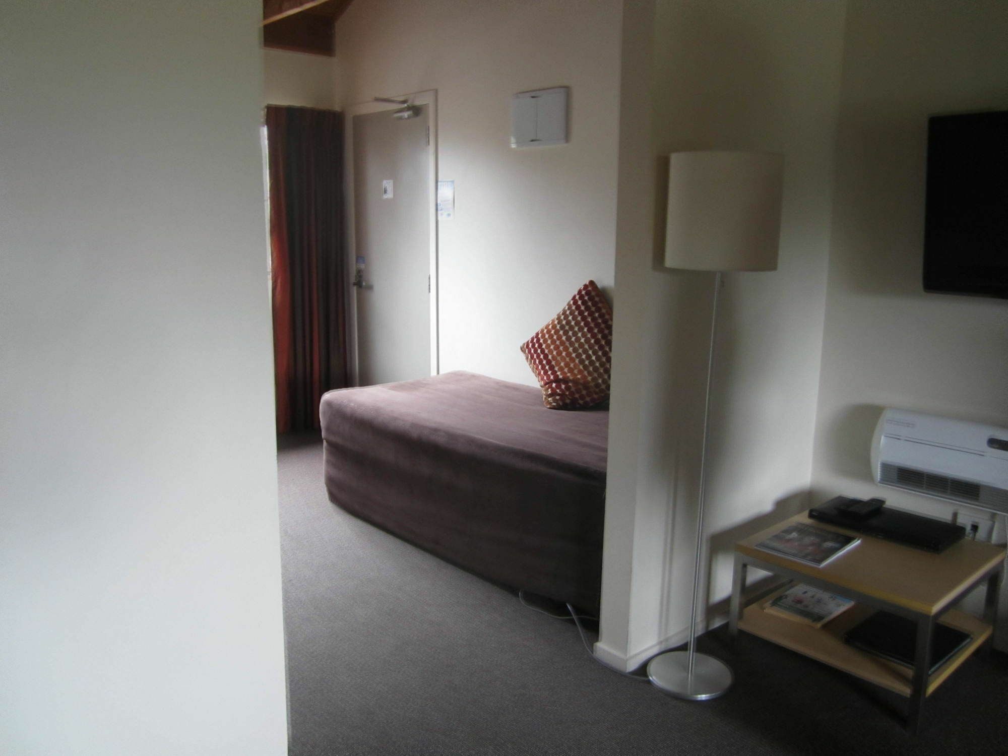 เดอะ ฮอบบิต มอเตอร์ลอดจ์ Motel โอฮาคูเน ภายนอก รูปภาพ
