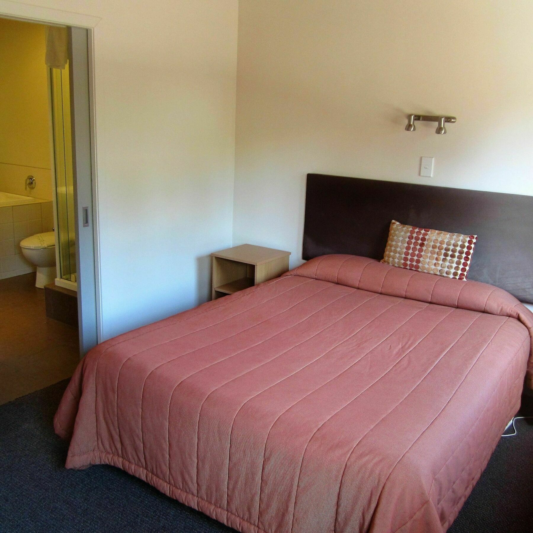 เดอะ ฮอบบิต มอเตอร์ลอดจ์ Motel โอฮาคูเน ภายนอก รูปภาพ